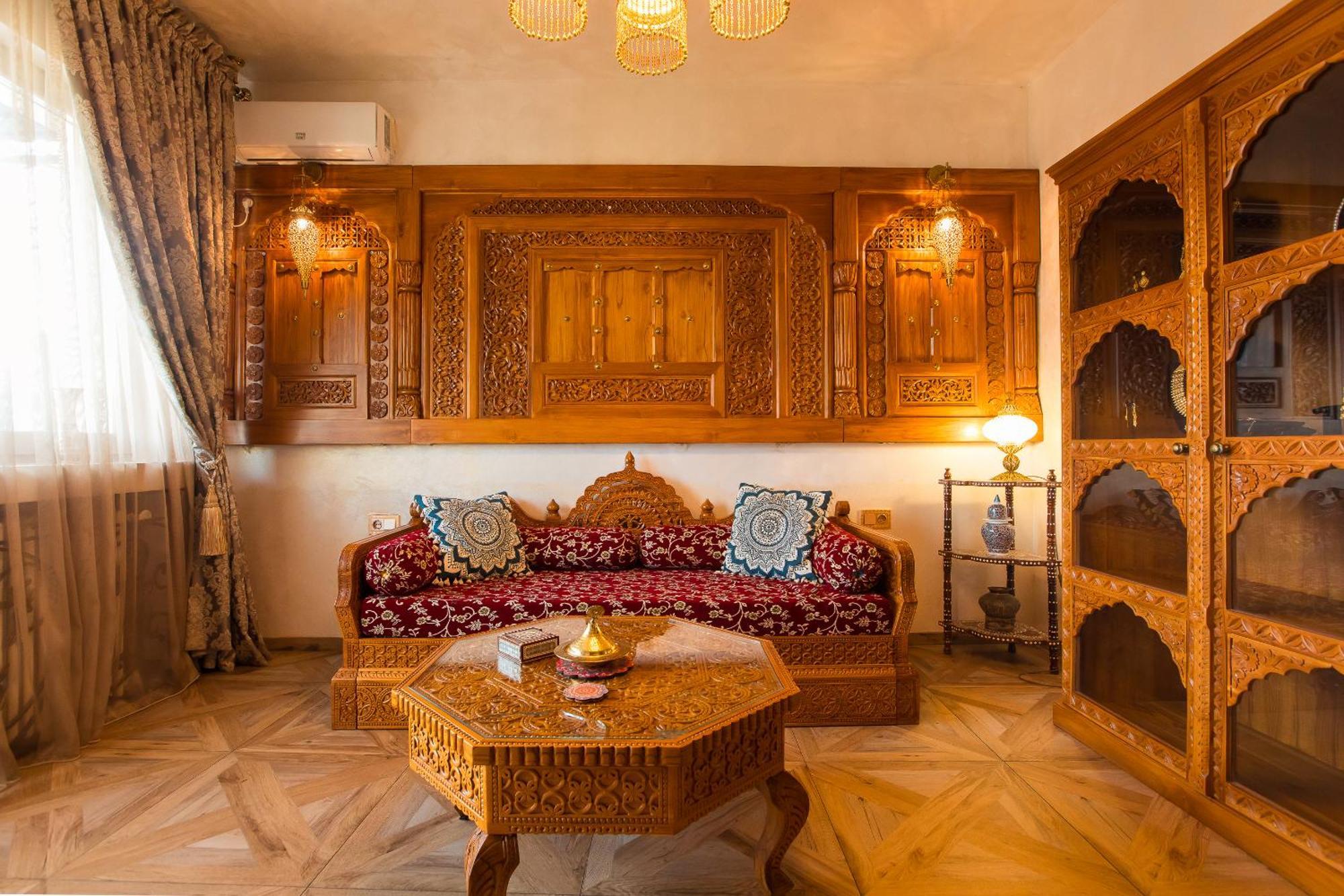 Hidden Gem Antique Apt With Stunning City Views Bukarest Exteriör bild