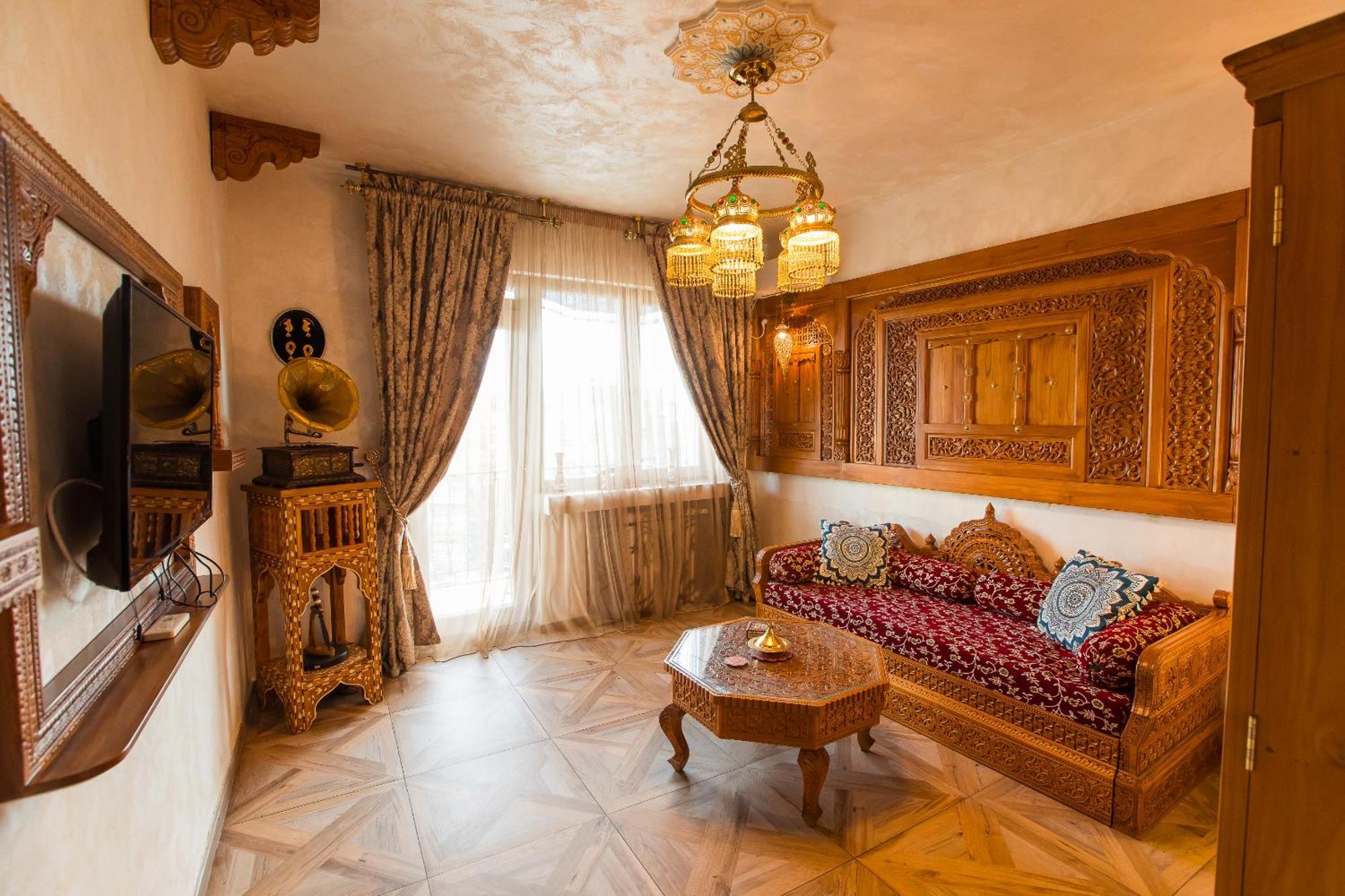 Hidden Gem Antique Apt With Stunning City Views Bukarest Exteriör bild